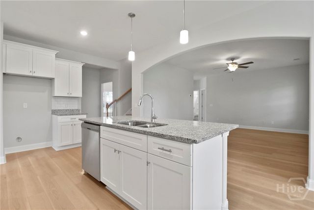 304 Coconut Drive, Bloomingdale, GA 31302