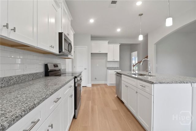 304 Coconut Drive, Bloomingdale, GA 31302