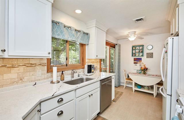 1306 Country Club Road, Indianola, IA 50125