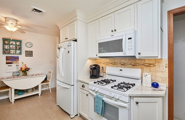 1306 Country Club Road, Indianola, IA 50125