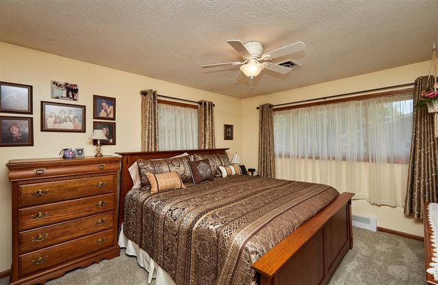 1306 Country Club Road, Indianola, IA 50125