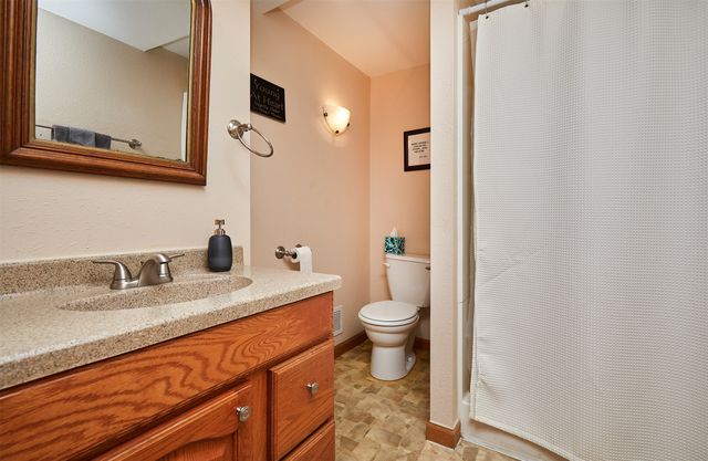 1306 Country Club Road, Indianola, IA 50125