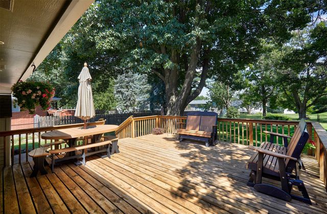 1306 Country Club Road, Indianola, IA 50125