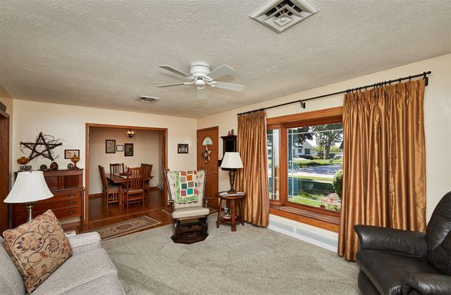 1306 Country Club Road, Indianola, IA 50125