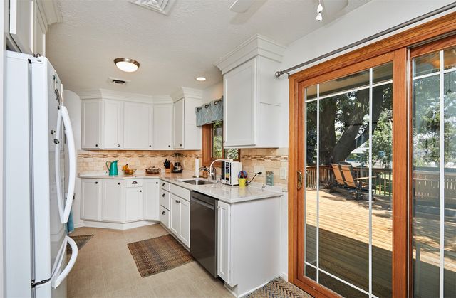 1306 Country Club Road, Indianola, IA 50125