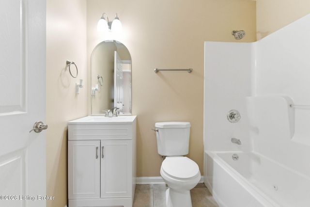 6501 Brook Bend Way 124, Louisville, KY 40229