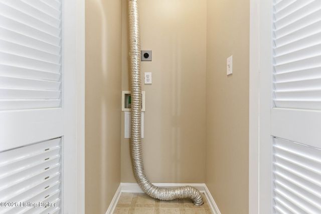 6501 Brook Bend Way 124, Louisville, KY 40229