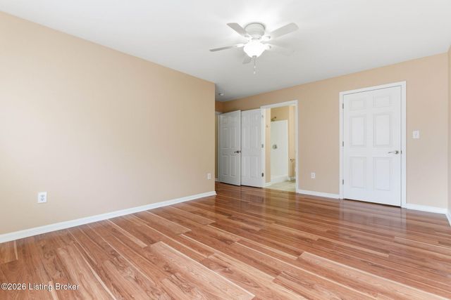 6501 Brook Bend Way 124, Louisville, KY 40229