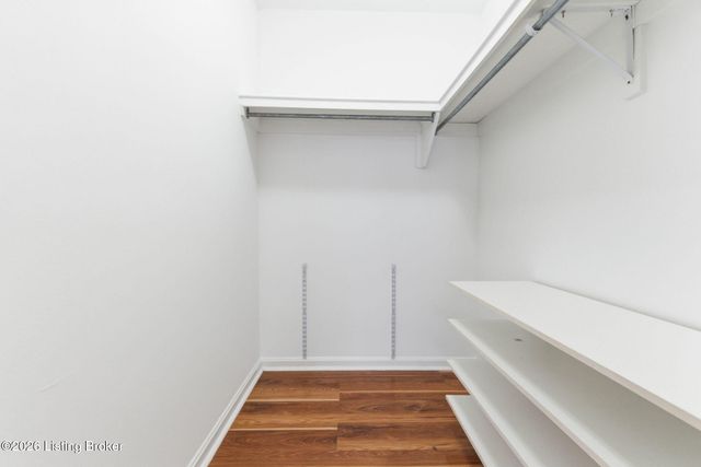 6501 Brook Bend Way 124, Louisville, KY 40229