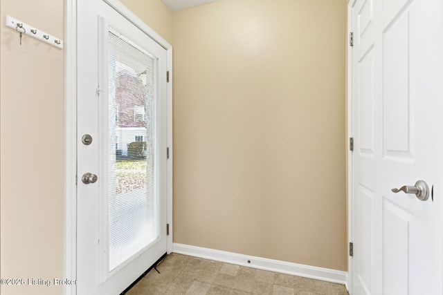 6501 Brook Bend Way 124, Louisville, KY 40229