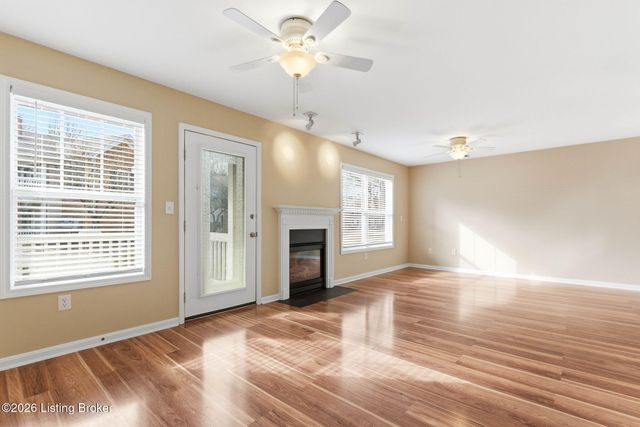 6501 Brook Bend Way 124, Louisville, KY 40229