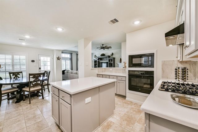 3207 Patagonia Street, League City, TX 77573