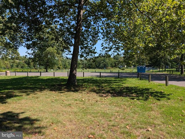 257 RUTH AVE, Hamilton, NJ 08610