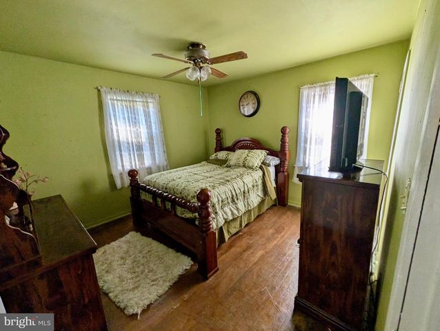 257 RUTH AVE, Hamilton, NJ 08610
