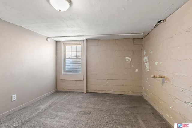 873 N 25th Street, Lincoln, NE 68503