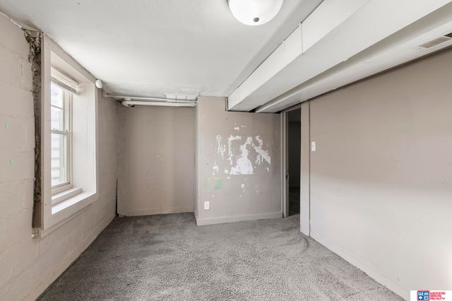 873 N 25th Street, Lincoln, NE 68503