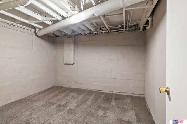 873 N 25th Street, Lincoln, NE 68503