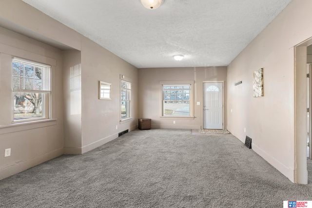 873 N 25th Street, Lincoln, NE 68503