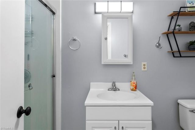 3000 Wonderwood Drive, Winston-salem, NC 27103