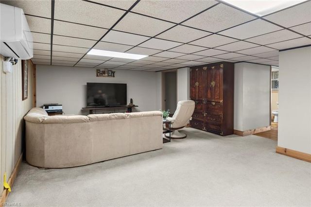 3000 Wonderwood Drive, Winston-salem, NC 27103