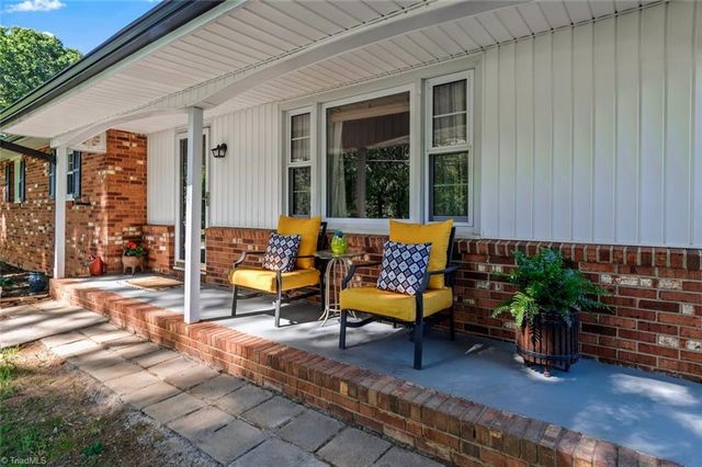 3000 Wonderwood Drive, Winston-salem, NC 27103