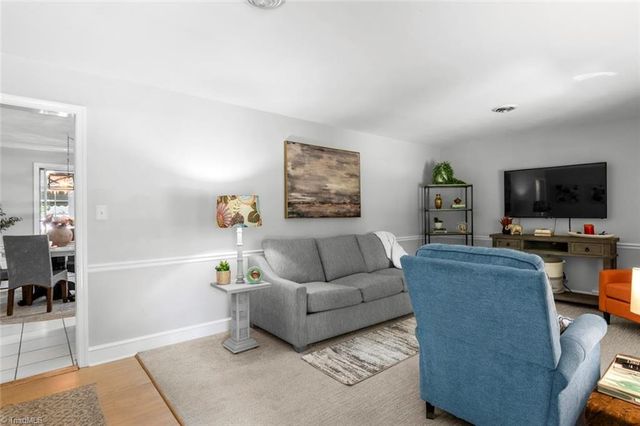 3000 Wonderwood Drive, Winston-salem, NC 27103