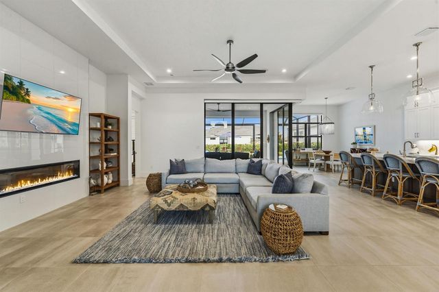 2044 SE Mosaic Boulevard, Port St. Lucie, FL 34984