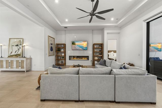 2044 SE Mosaic Boulevard, Port St. Lucie, FL 34984