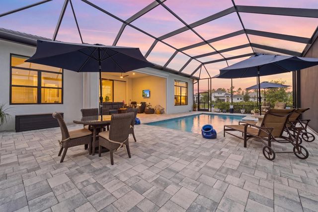 2044 SE Mosaic Boulevard, Port St. Lucie, FL 34984