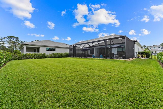 2044 SE Mosaic Boulevard, Port St. Lucie, FL 34984