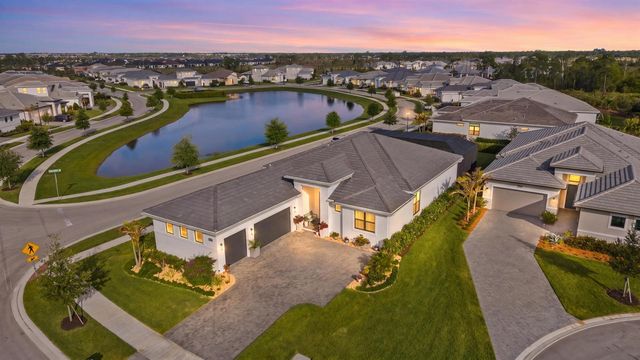 2044 SE Mosaic Boulevard, Port St. Lucie, FL 34984