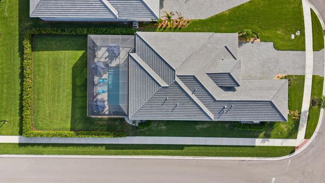 2044 SE Mosaic Boulevard, Port St. Lucie, FL 34984