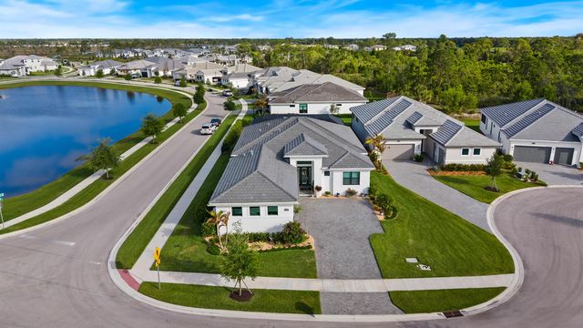 2044 SE Mosaic Boulevard, Port St. Lucie, FL 34984