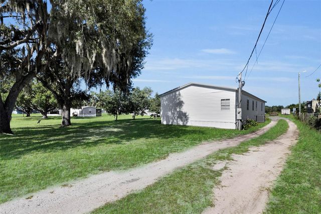 1725 MARKER ROAD, Polk City, FL 33868