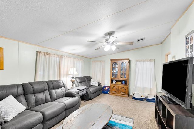 1725 MARKER ROAD, Polk City, FL 33868