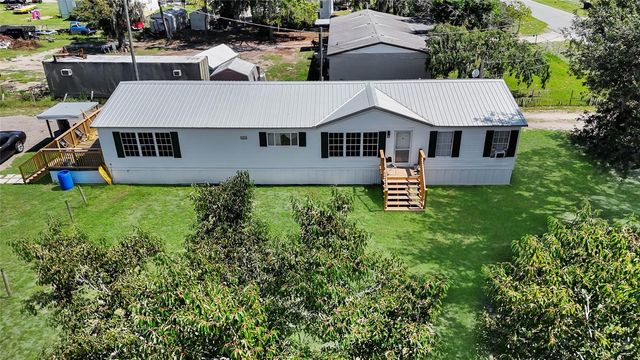 1725 MARKER ROAD, Polk City, FL 33868