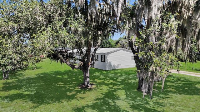 1725 MARKER ROAD, Polk City, FL 33868