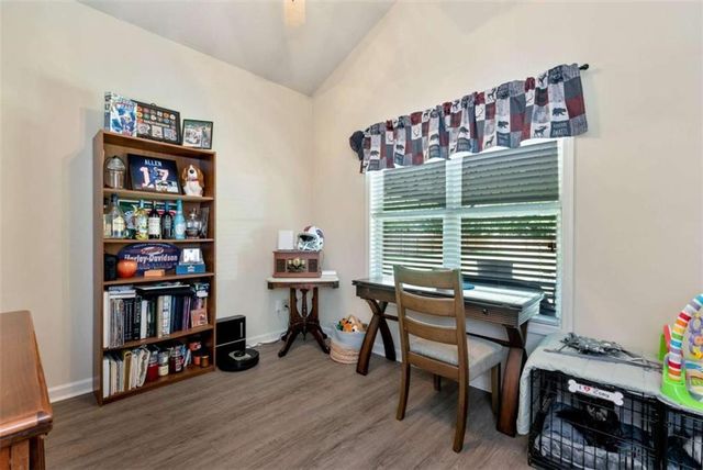 1424 Silvergate Way, Winder, GA 30680