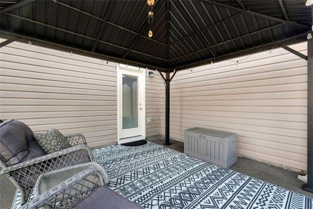 1424 Silvergate Way, Winder, GA 30680