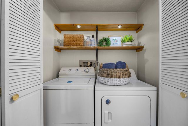 185 Salt Road, Webster, NY 14580