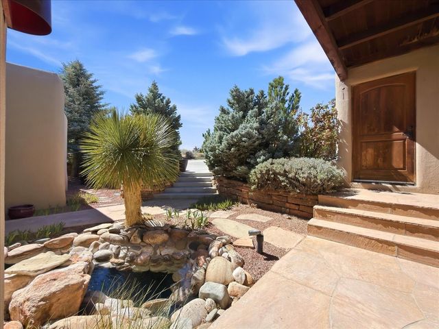 4 Plano Arbolito, Santa Fe, NM 87506