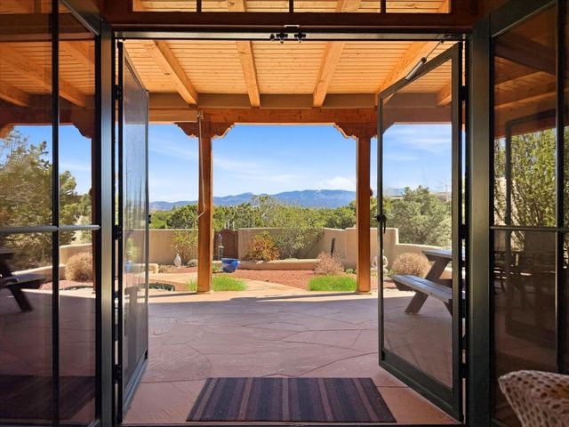 4 Plano Arbolito, Santa Fe, NM 87506