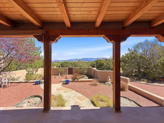 4 Plano Arbolito, Santa Fe, NM 87506