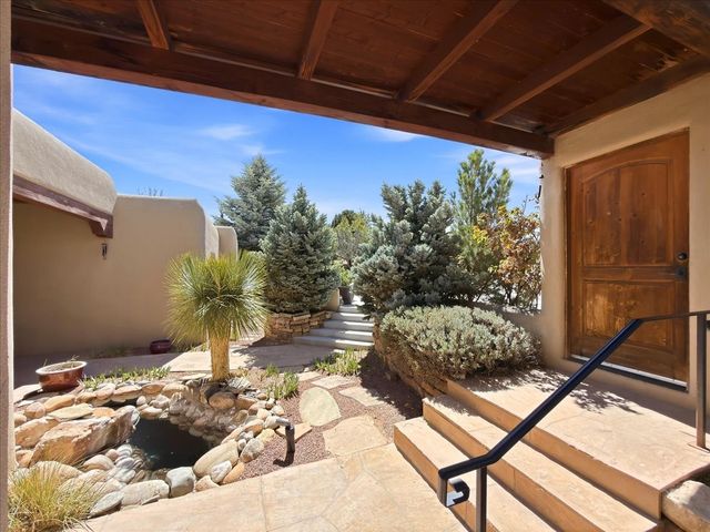 4 Plano Arbolito, Santa Fe, NM 87506