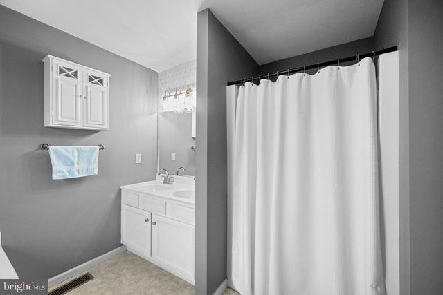 493 BUCHANAN RD, Perkasie, PA 18944