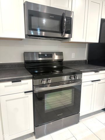 3322 Summer Breeze Circle, Indianapolis, IN 46239