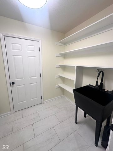 3322 Summer Breeze Circle, Indianapolis, IN 46239