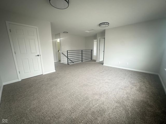 3322 Summer Breeze Circle, Indianapolis, IN 46239