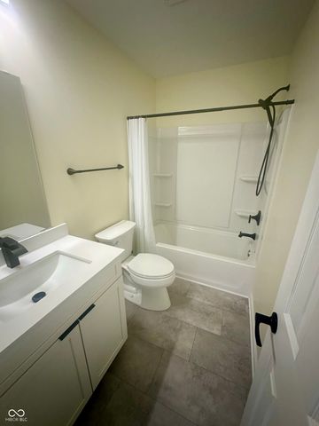 3322 Summer Breeze Circle, Indianapolis, IN 46239