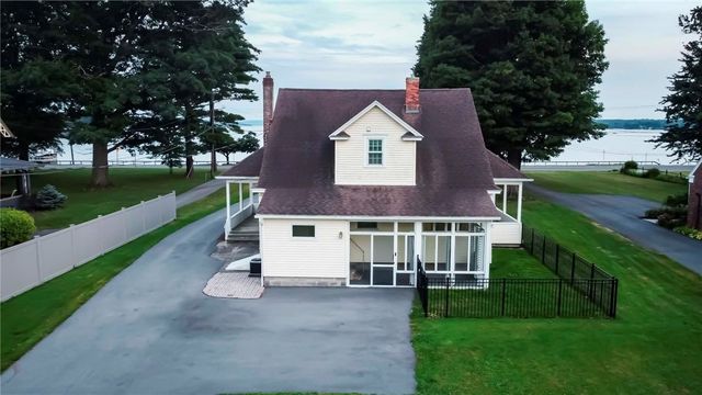 6790 East Lake Road, Owasco, NY 13021